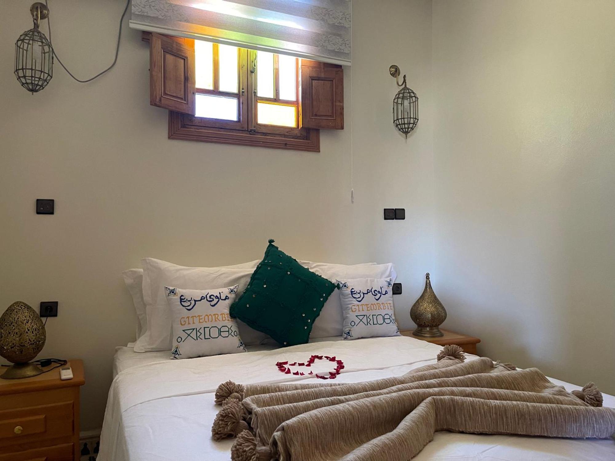 Gite Marbie Maison Rurale, Une Experience Naturelle Unique, Au Coeur Du Moyen Atlas, Maroc Kasba Tibouda Екстер'єр фото